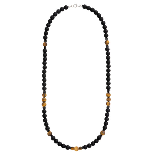 Naszyjnik z czarnych i brązowych koralików.