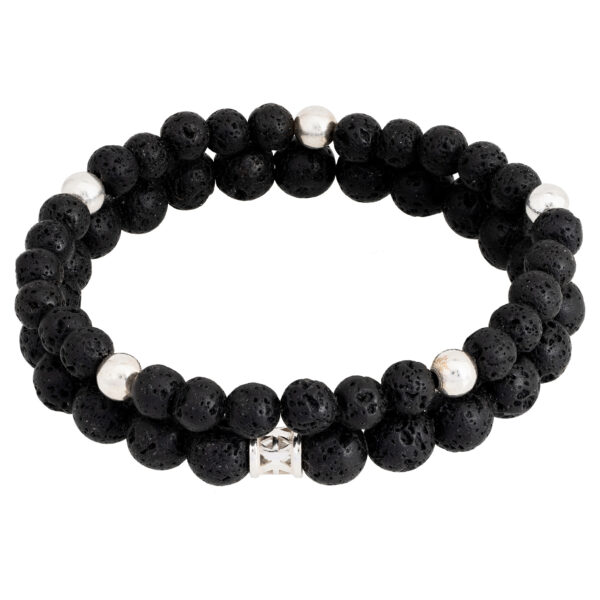 Bransoletka z czarnych kulek lawowych i srebrnych elementów.