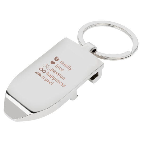 Srebrny brelok z wygrawerowanymi słowami: family, love, passion, happiness, travel.