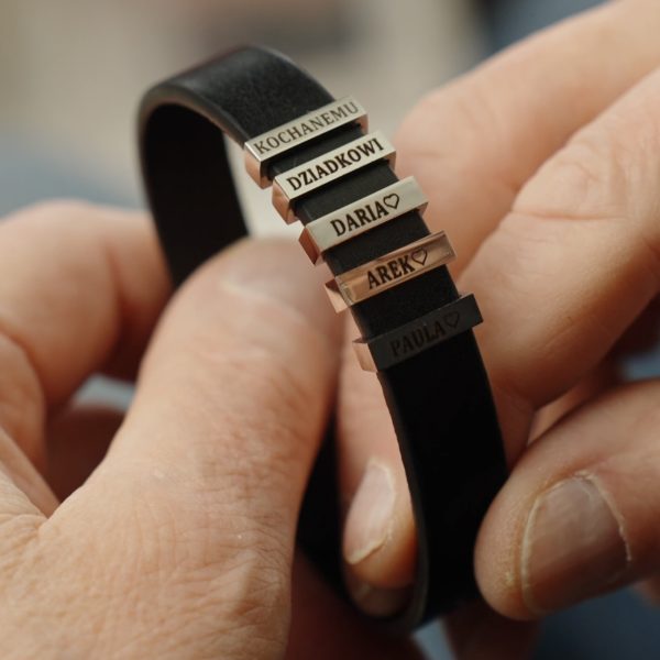 Skórzana bransoletka z grawerem na stalowych blaszkach