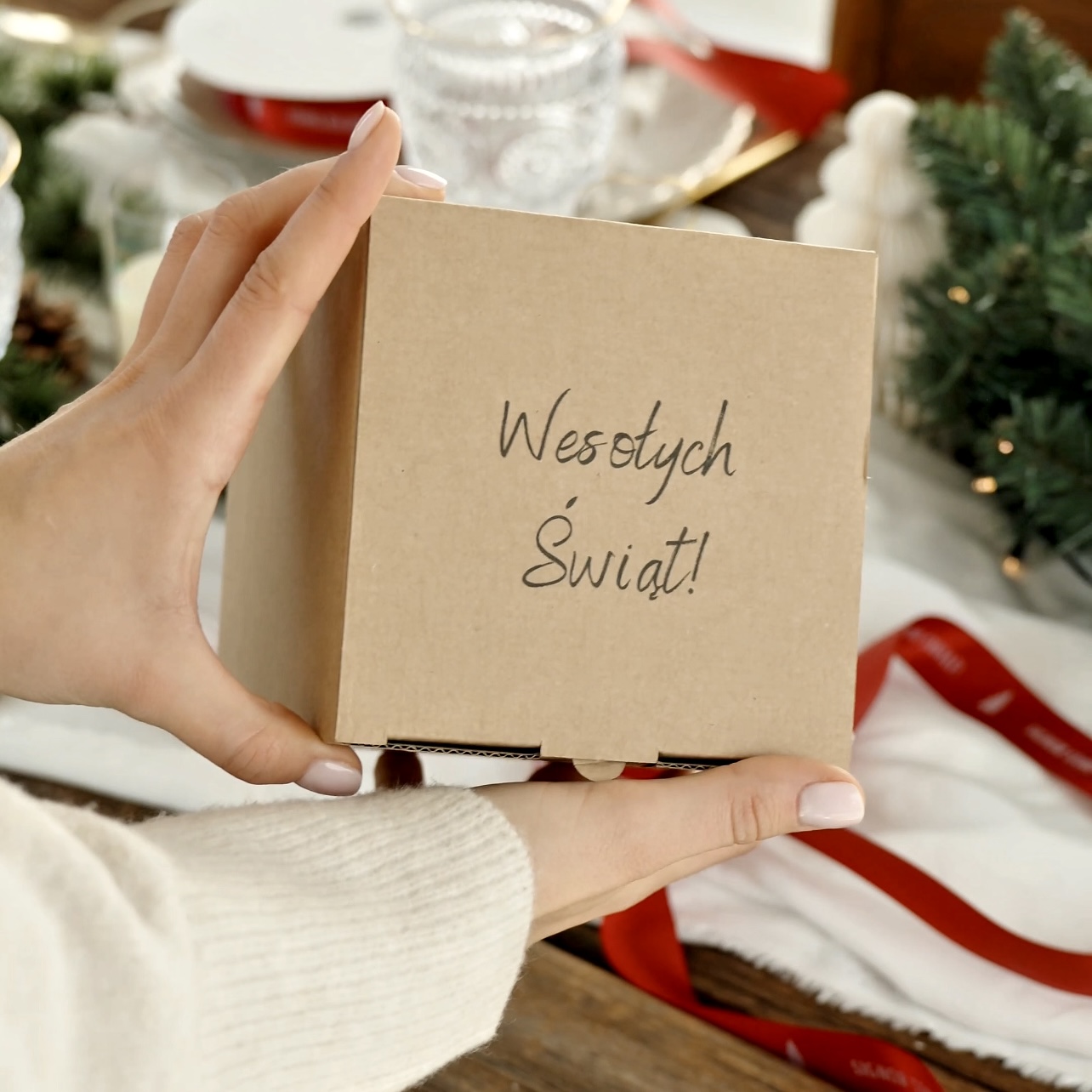 Supporting image for 🎄 Gotowy do wręczenia – od razu pod choinkę